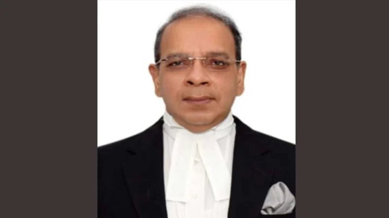 সব বিচারপতিকে নিয়ে বিশেষ সভা ডেকেছেন প্রধান বিচারপতি